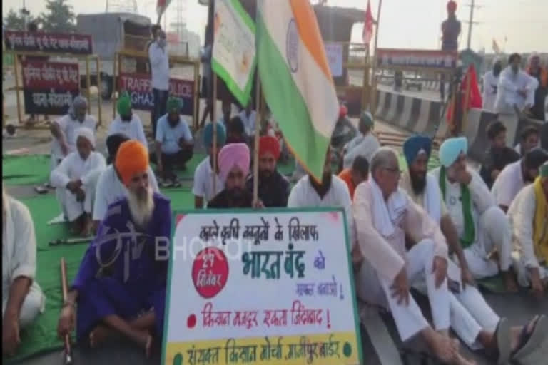 Vehicular traffic disrupted as farmers block Delhi Meerut Expressway