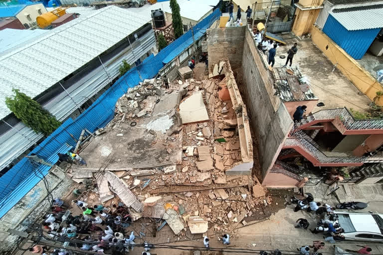 bengaluru building collapse : fir filed against building owner