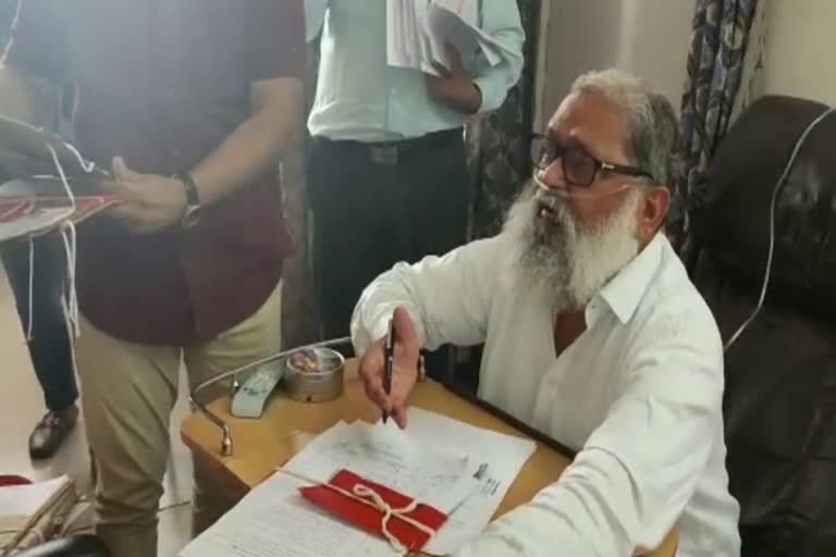 Haryana Home Minister Anil Vij health deteriorated, admitted to Delhi AIIMS