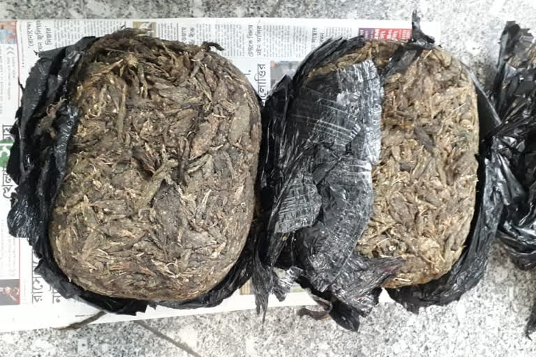 CISF arrests ganja smuggler at Kolkata airport