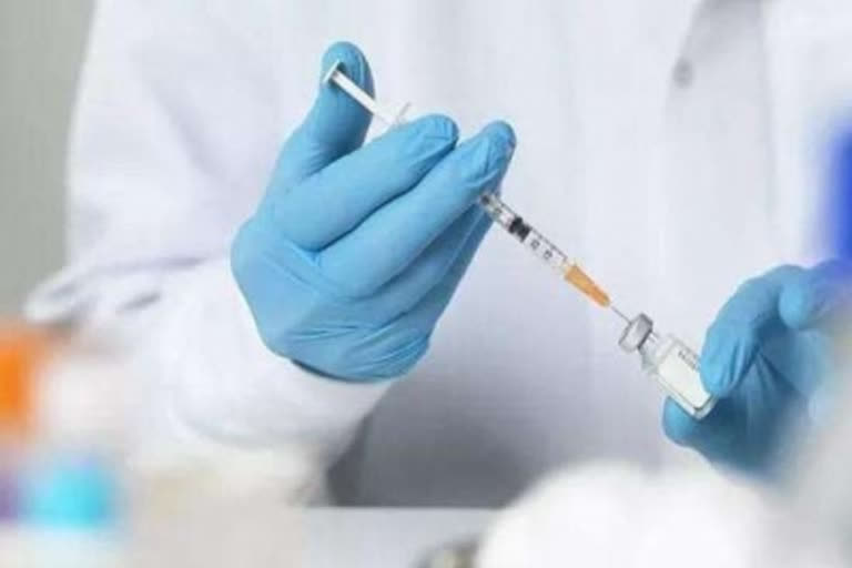 Doctor, Nurse suspended for giving anti-rabies shot instead of Covid vaccine in Thane