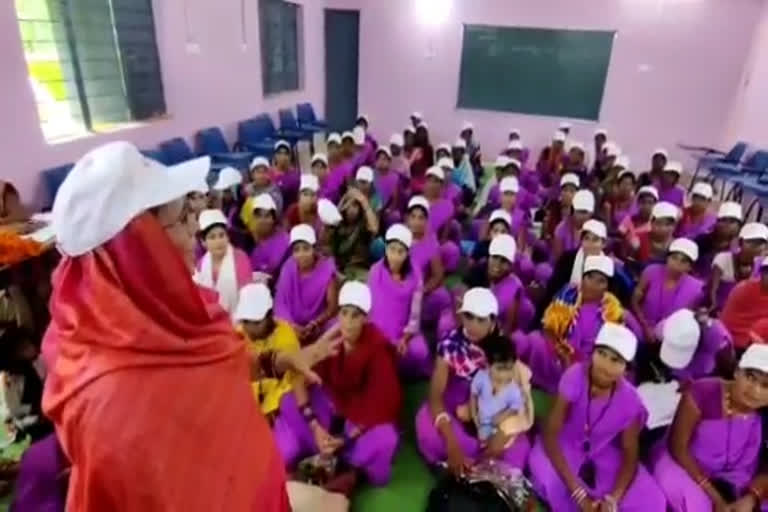 women of Devbhog are becoming self reliant