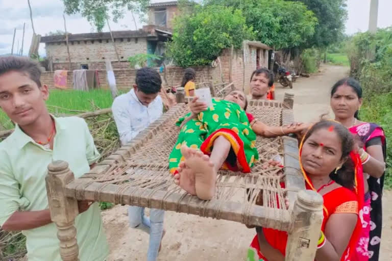 Helpless woman reached to vote in Nawada