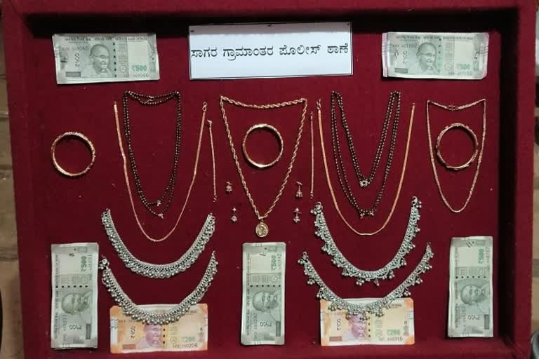 Theft accused arrested in shimoga district and 4 lakh worth of jewellery seized