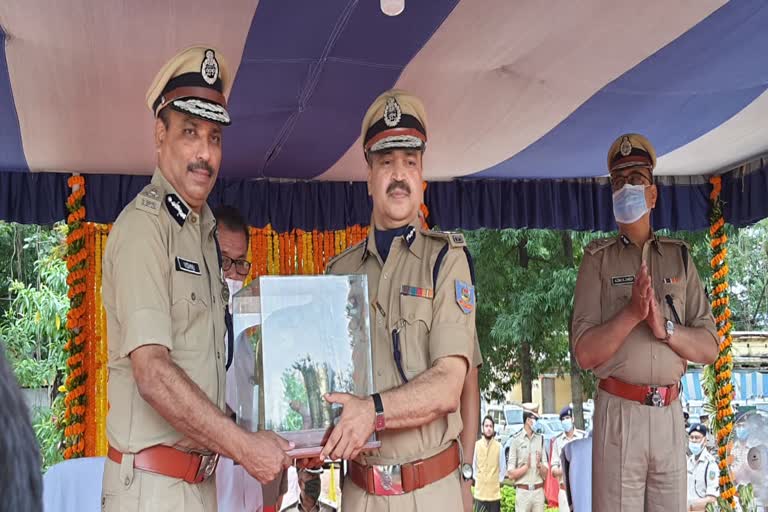 ex-dgp-of-jharkhand-mv-rao-retired-today