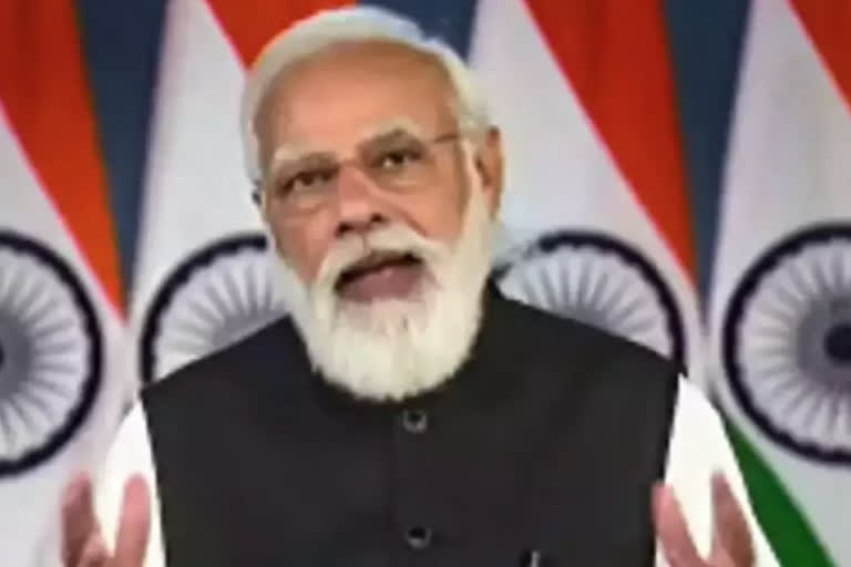 centre is working towards transforming and strengthening health sector, says pm narendra modi