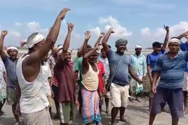protest against encroachers in morigaon