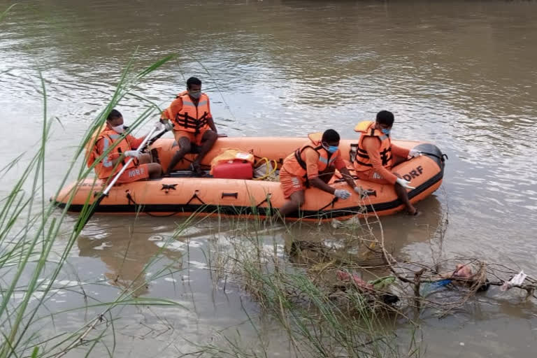 baby dead body found in Malaprabha river