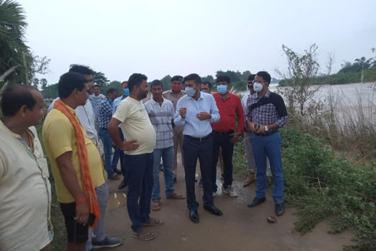 Dam broken due to flood in Sakri river in Nalanda