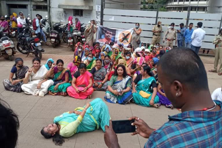 congress-protest-against-sanjay-patil-in-belagavi