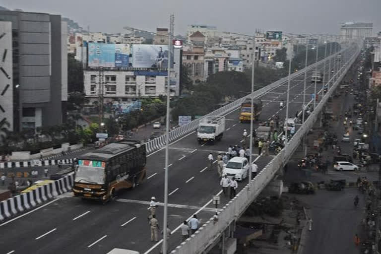 Benz circle traffic jam