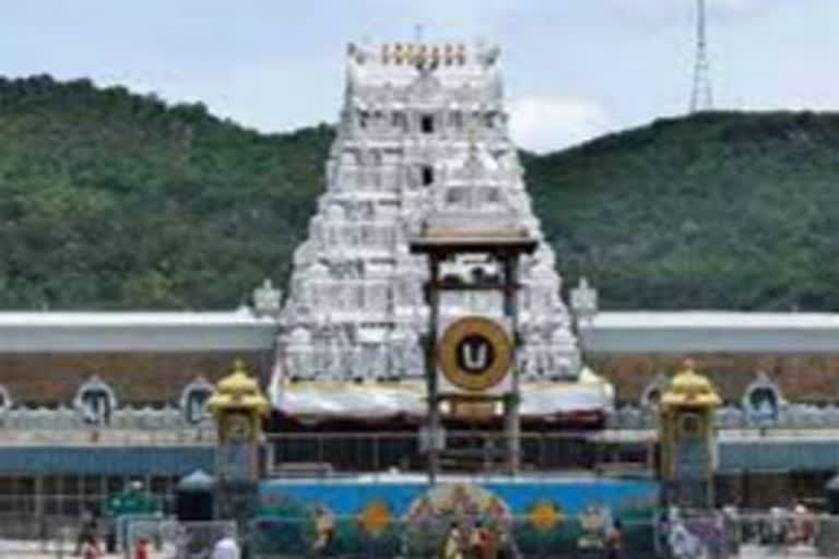 TTD, devotees flow at Tirumala