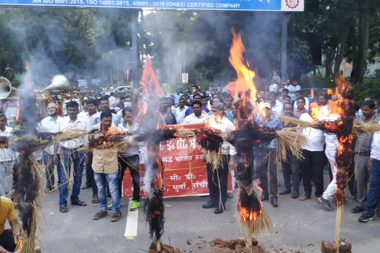 hec workers protest against management in ranchi