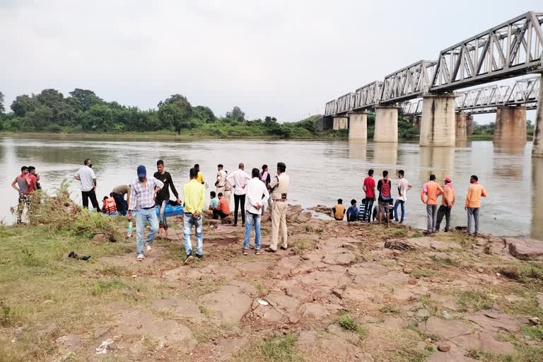 Two school students died due to drowning in the river