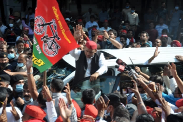 Uttar Pradesh  Samajwadi Vijay Yatra  UP election  Akhilesh Yadav  akhilesh yadav to launch his samajwadi vijay yatra from october 12  samajwadi vijay yatra  samajwadi party  vijay yatra  സമാജ്‌വാദി പാർട്ടി  സമാജ്‌വാദി  അഖിലേഷ് യാദവ്  വിജയ് യാത്ര  സമാജ്‌വാദി വിജയ് യാത്ര  സമാജ്‌വാദി വിജയ് യാത്ര ഒക്‌ടോബർ 12 മുതൽ  യുപി നിയമസഭ തെരഞ്ഞെടുപ്പ്  2022 യുപി നിയമസഭ തെരഞ്ഞെടുപ്പ്  2022 തെരഞ്ഞെടുപ്പ്  2022 UP assembly polls