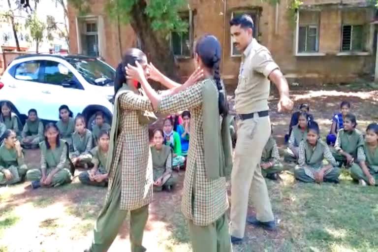 student-police-cadet-training-for-students-in-bagalkot
