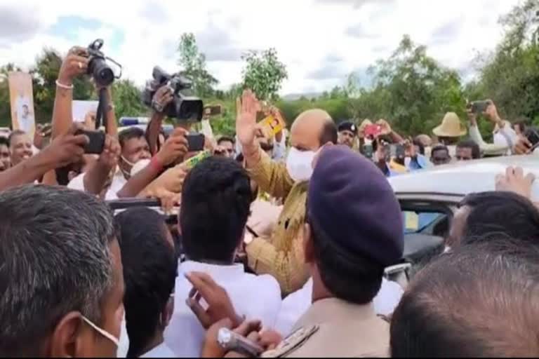 CM Basavaraj Bommai visited to Chamarajanagar by Highway to inaugurate the hospital