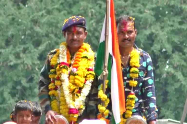 grand welcome for soldier from his villagers