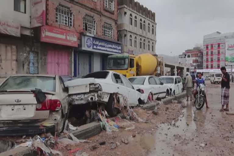 Heavy floods cause damage in southeastern Yemen