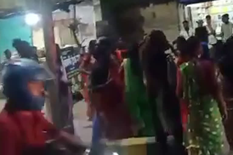 Clashes among eunuchs over Navratri's bounty