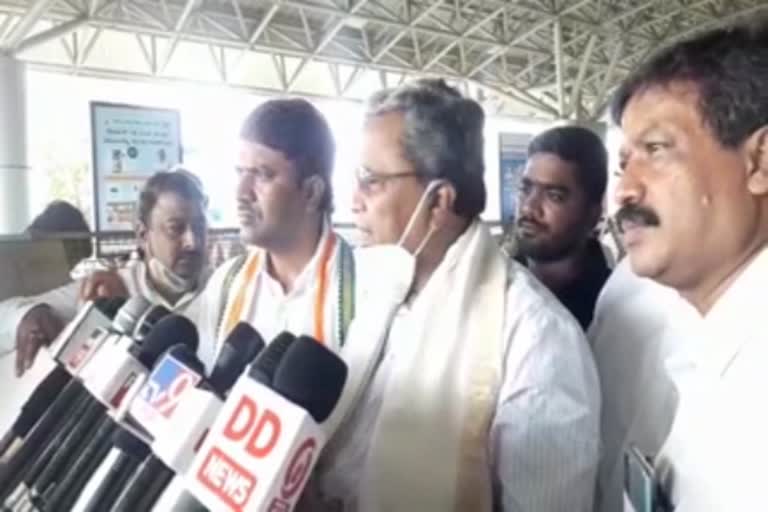 Political suspicion behind IT raid: Opposition leader Siddaramaiah