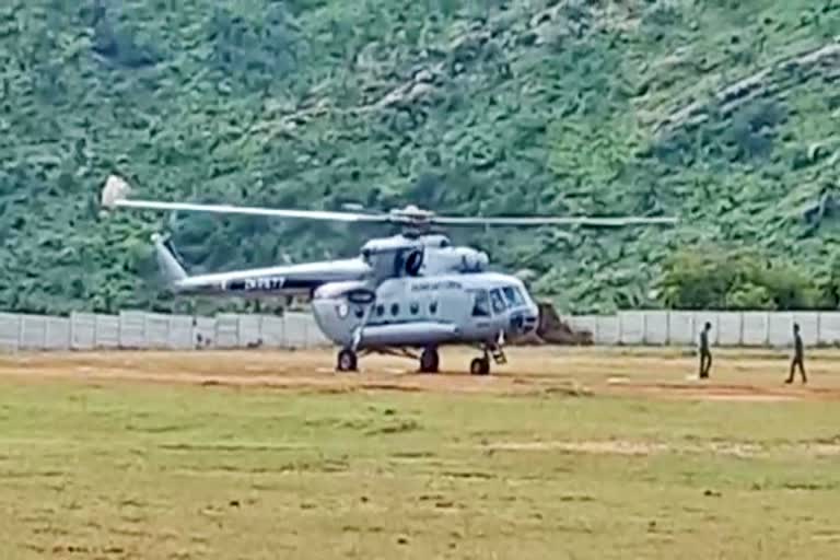 presidents-escort-helicopter-stuck-in-chamarajanagar-with-technical-glitch