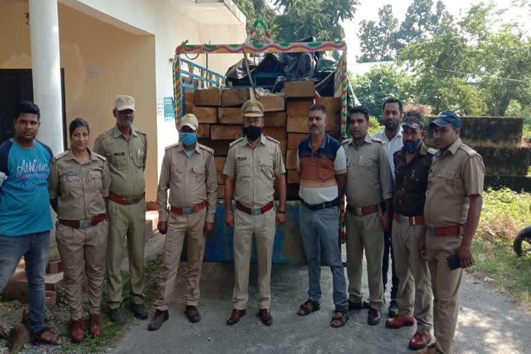 vikasnagar-forest-department-caught-39-nos-of-deodar