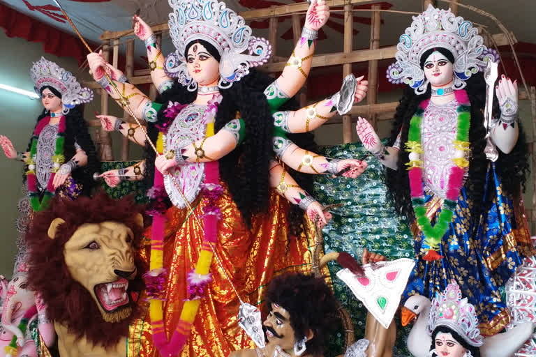 328 Years Old Durga Pujo Which is introduced by Ratuas Muslim Zamindar Juhoor Khan