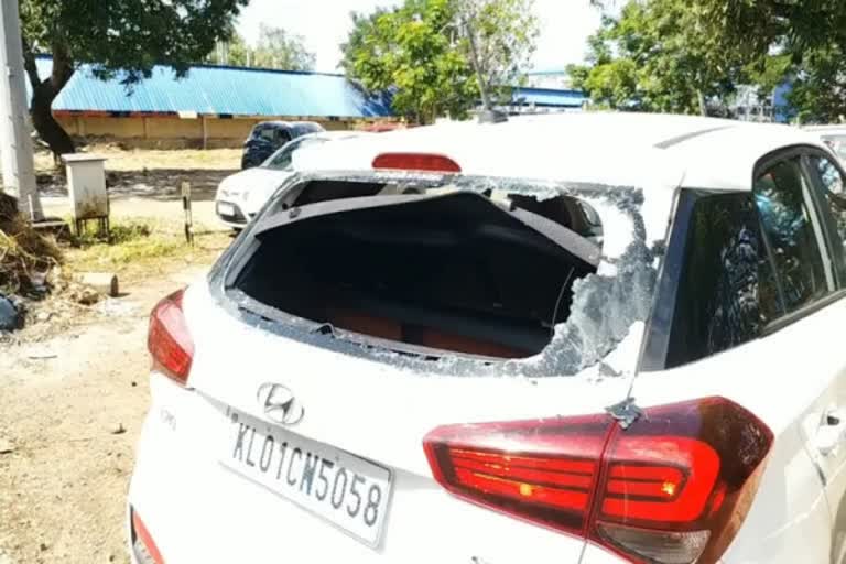 Man damages 19 cars parked at Thiruvananthapuram rly station, held