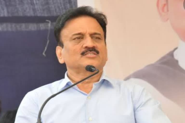 'Maharashtra Bandh' for political purposes only - Girish Mahajan