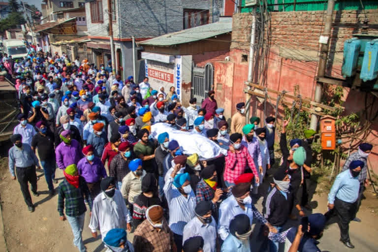 kashmir-killings-over-400-people-detained-40-teachers-also-summoned