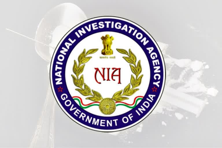 NIA in Kashmir  NIA  Jammu Kashmir  ஐ.எஸ்.ஐ.எஸ்  தேசிய புலனாய்வு முகமை  காஷ்மீர் தாக்குதல்  ஐ.எஸ்.ஐ.எஸ் சேர்ந்த மூவர் கைது