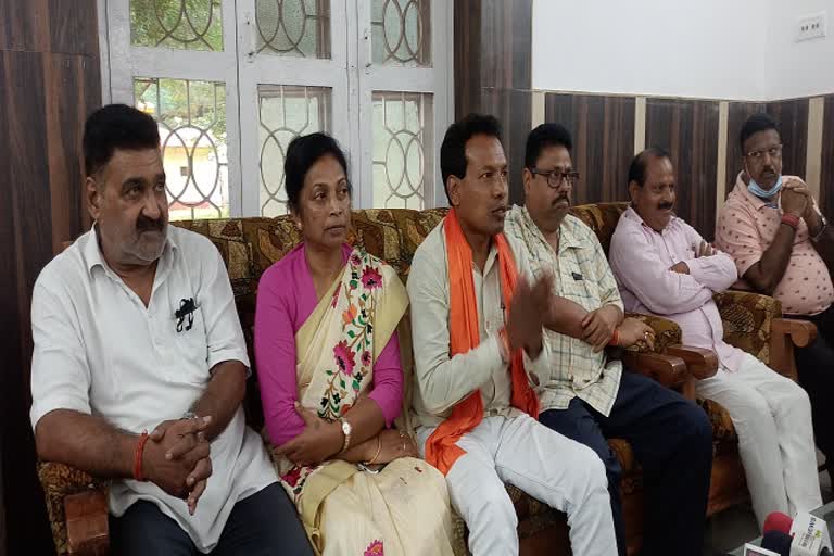 dumka-bjp-district-president-said-will-strengthen-party-by-taking-advice-from-senior-workers