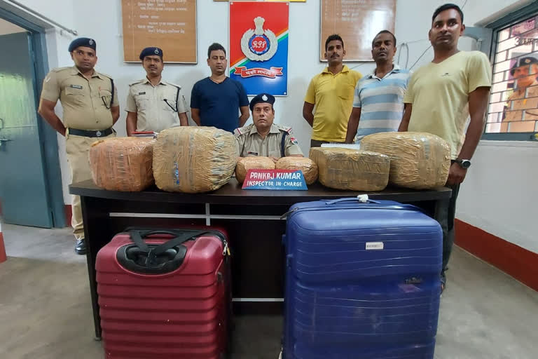 ganja in Purushottam Express found in Huge quantity