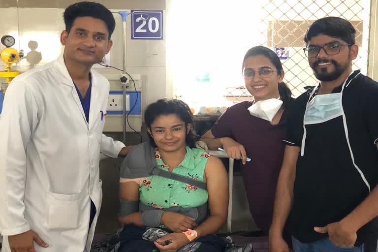 Wrestler Seema Phogat underwent shoulder arthroscopy surgery in Jaipur