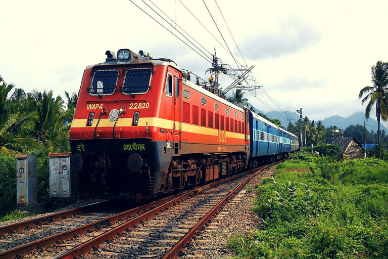 IRCTC will run Special tourist train for pilgrims to western India