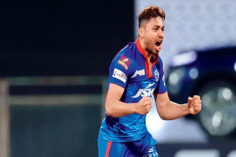 Avesh Khan to join Team India  Avesh Khan as net bowler  Avesh Khan  DC's Avesh Khan  Delhi Capitals  T20 World Cup  ആവേശ് ഖാന്‍  ബിസിസിഐ  ഐപിഎല്‍