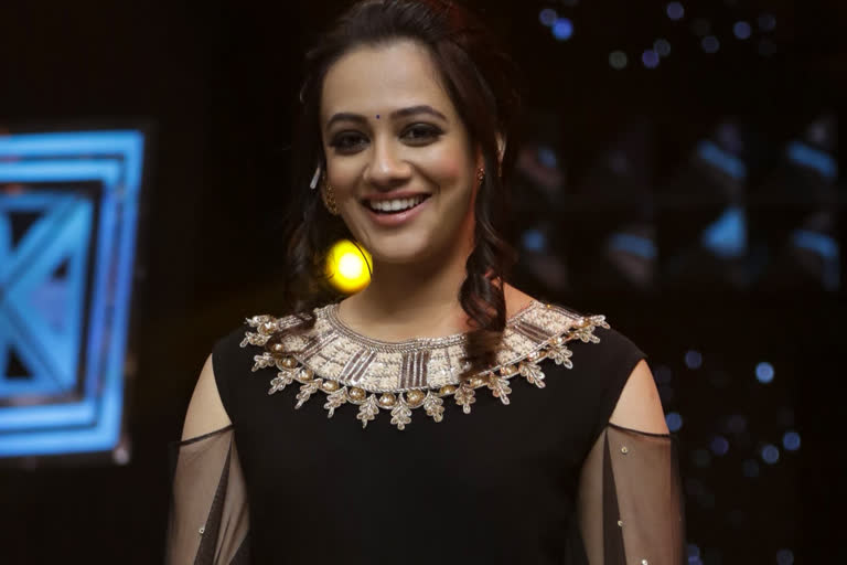 Happy Birthday Spruha Joshi