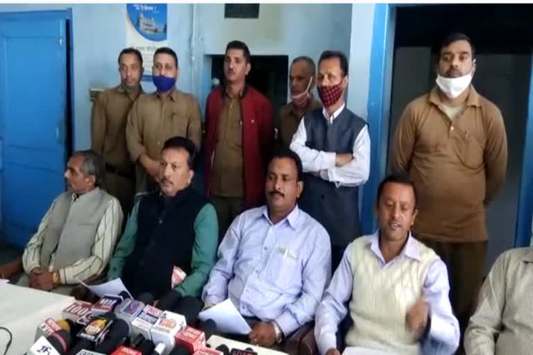 hrtc-employees-will-be-on-strike-in-himachal-on-18-october