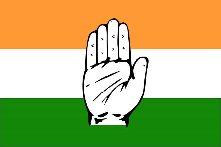 Cong issues notice to 2 leaders for Sonia-Varun posters