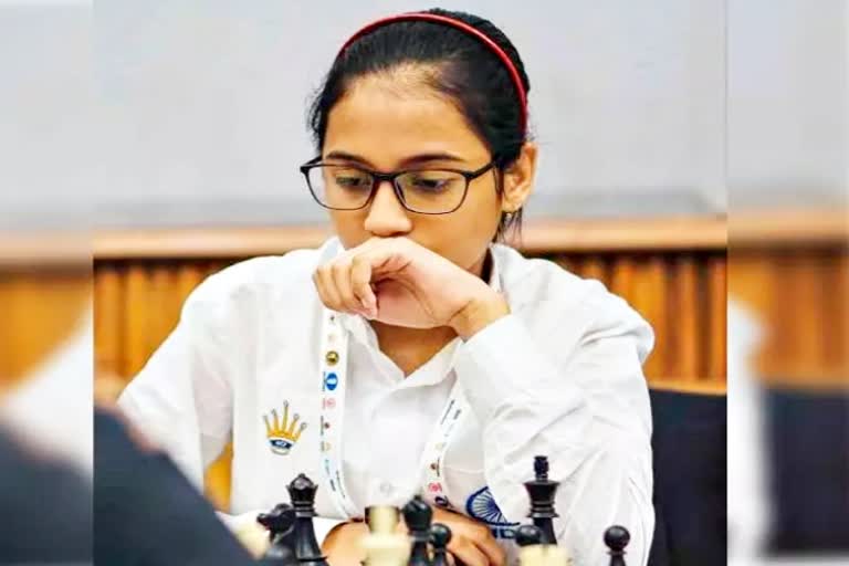 Woman Grand Master  Divya Deshmukh  Aicf  All India Chess Federation  Chess  Divya Deshmukh  दिव्या देशमुख  महिला ग्रैंडमास्टर  शतरंज टूर्नामेंट  महाराष्ट्र की खिलाड़ी  अखिल भारतीय शतरंज महासंघ