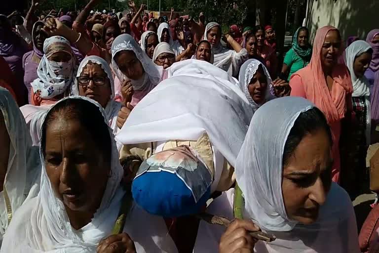 Anganwadi workers protested In Sirsa