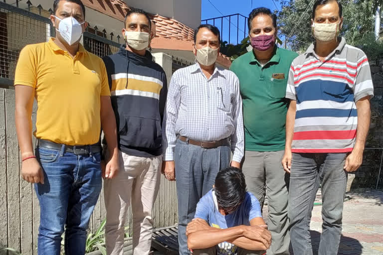 Mandi Police PO Cell team caught Proclaimed criminal from Delhi