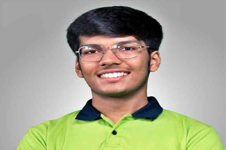 Mridul Agarwal scores highest ever percentage in IIT-JEE exam