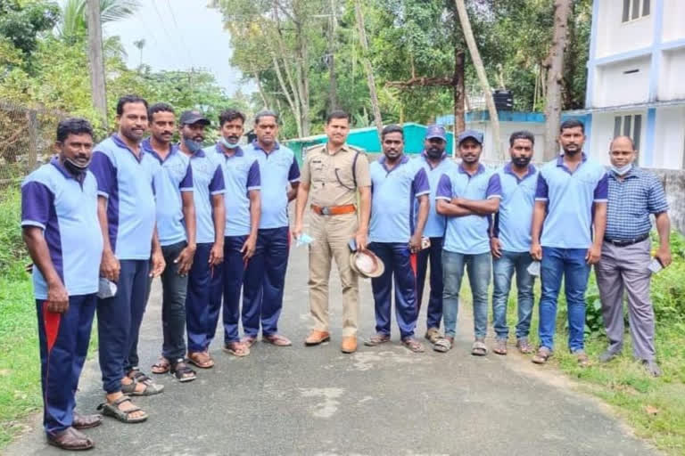 fishermen  fishermen Ready for rescue  costal police  Flood  പ്രളയ സാധ്യത  മത്സ്യത്തൊഴിലാളി  ഫിഷറീസ് വകുപ്പ്  തൃശ്ശുര്‍  മഴസാധ്യത