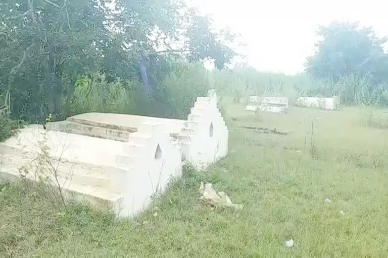 graves of dead bodies