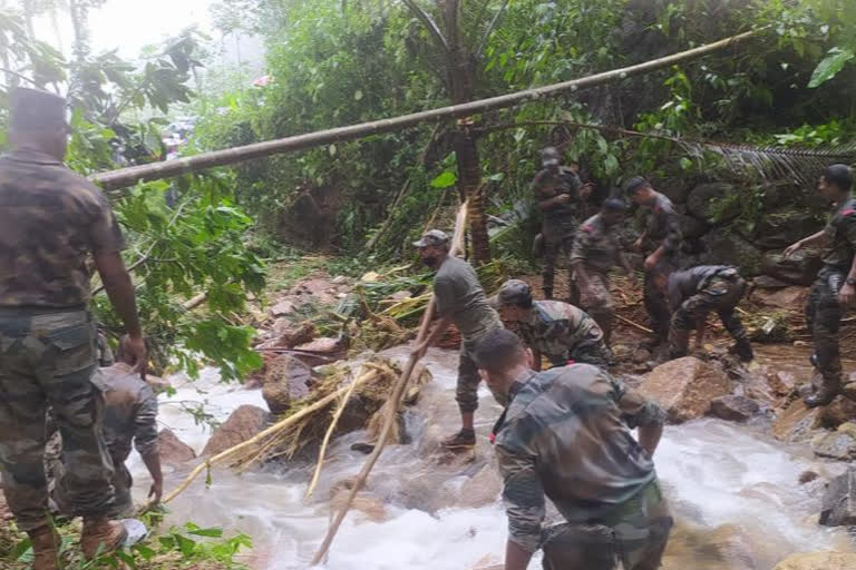 death toll increases in Kerala, Narendra Modi talks to Pinarayi Vijayan