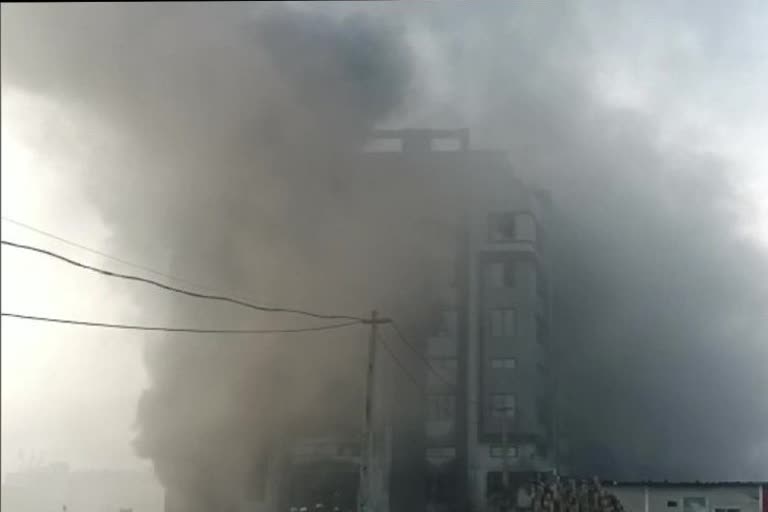 massive-fire-at-gidc-in-surat