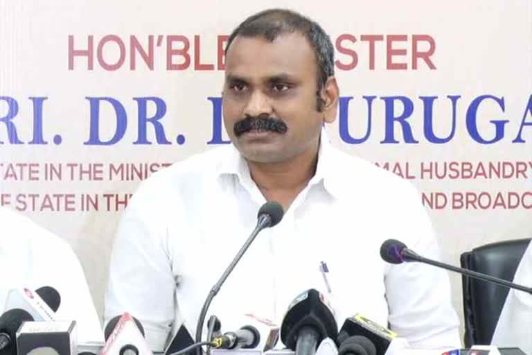 union minister dr l murugan visits karnataka film chamber