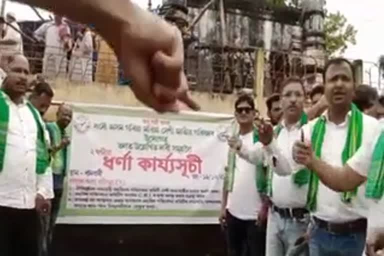 ধুবুৰীৰ ঐতিহাসিক পানবাৰী মছজিদত উত্তপ্ত পৰিস্থিতি